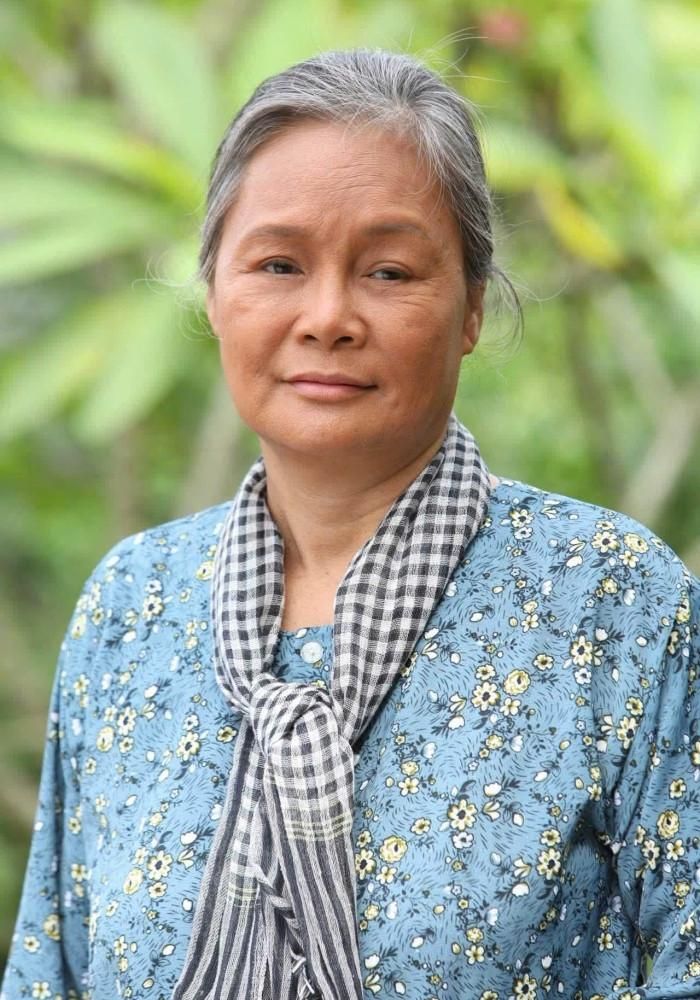 Bích Hằng nói đùa do quen đóng dạng vai phụ nữ lam lũ, số khổ nên vận vào đời thực.