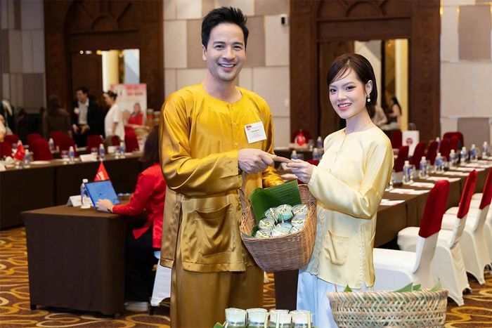 Vợ chồng Đoàn Minh Tài chung tay làm kinh doanh dù mỗi người đều có công việc chuyên môn riêng.