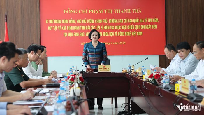 Phó Thủ tướng Phạm Thị Thanh Trà ghi nhận những nỗ lực của đội ngũ cán bộ, nhà khoa học của Viện Sinh học trong việc làm chủ công nghệ mới.