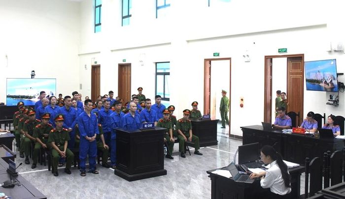 Quang cảnh phiên tòa.