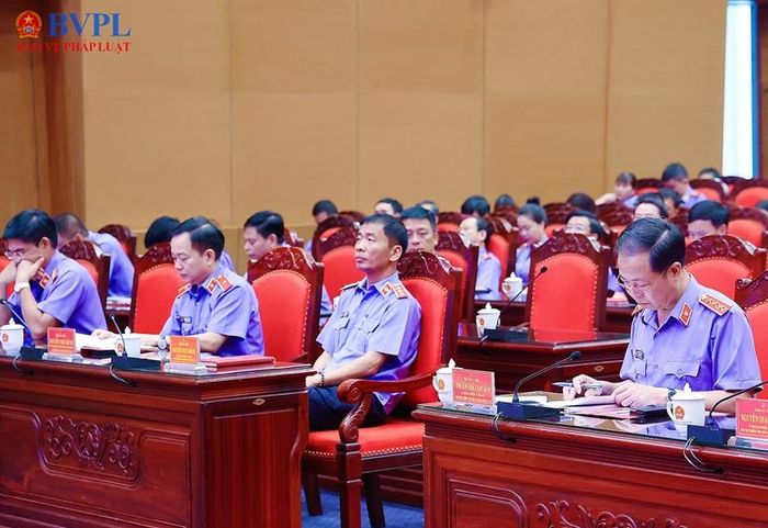 Lãnh đạo VKSND tối cao và đại biểu dự Hội nghị tại điểm cầu VKSND tối cao.
