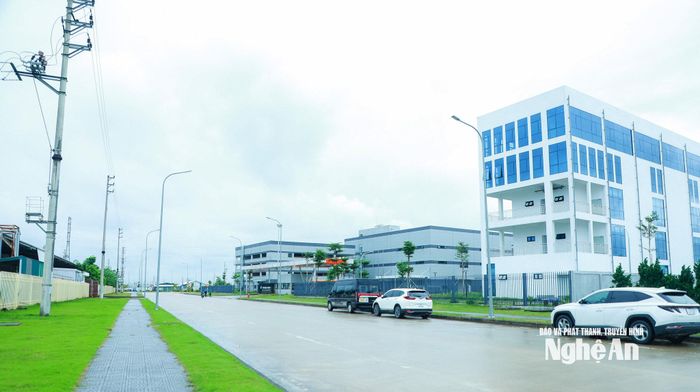 Quang cảnh một góc KCN WHA Industrial Zones. Ảnh: Thành Duy