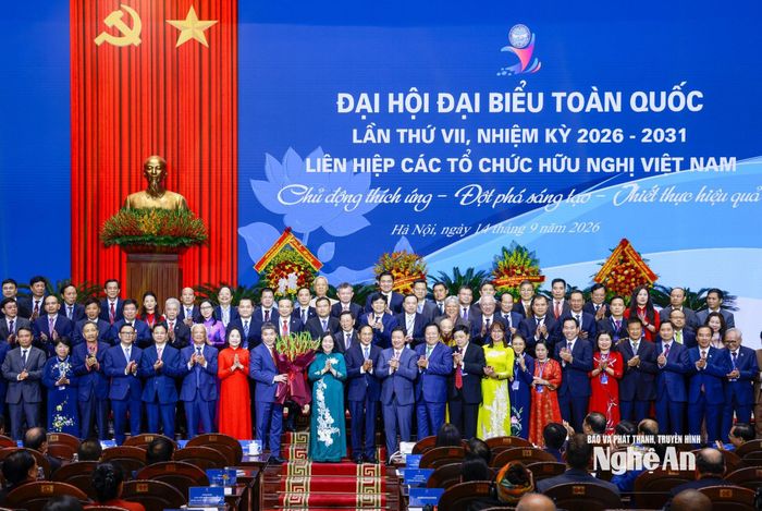 Ra mắt Ban Chấp hành Liên hiệp các tổ chức hữu nghị khóa VII, nhiệm kỳ 2026 - 2031. Ảnh: Quang Vinh