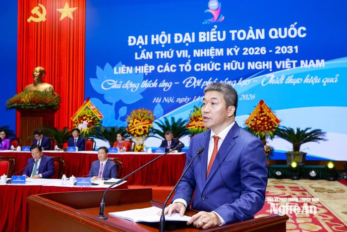 Đồng chí Phan Anh Sơn - Chủ tịch Liên hiệp các tổ chức hữu nghị Việt Nam phát biểu khai mạc đại hội. Ảnh: Quang Vinh