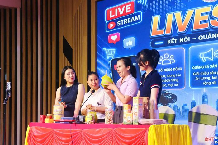 Hội Doanh nhân trẻ Hà Tĩnh phối hợp với Tỉnh đoàn tổ chức chương trình tập huấn, trang bị kiến thức, kỹ năng chuyển đổi số cho thanh niên và doanh nghiệp.