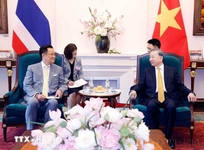 Tổng Bí thư, Chủ tịch nước Tô Lâm tiếp Thủ tướng Thái Lan Anutin Charnvirakul nhân dịp thăm chính thức Việt Nam và dự Diễn đàn Tương lai ASEAN lần thứ ba (Hà Nội, 9/6/2026). (Ảnh: Thống Nhất/TTXVN)