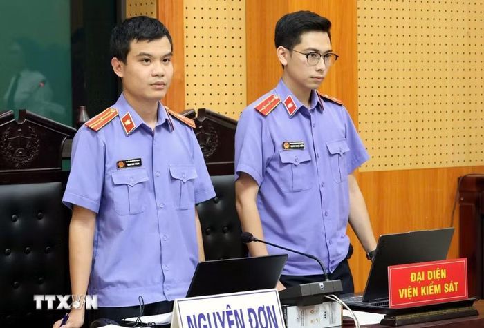 Đại diện Viện kiểm sát nhân dân khởi kiện dân sự. (Ảnh: TTXVN phát)