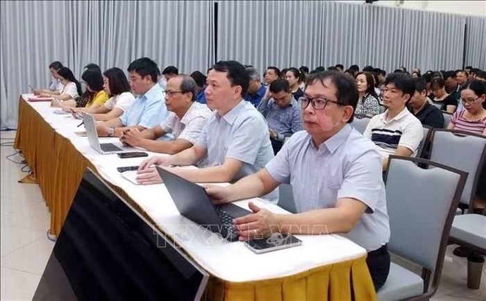 Đảng viên thuộc Đảng bộ Thông tấn xã Việt Nam tham dự Hội nghị trực tuyến tại điểm cầu trụ sở Thông tấn Quốc gia (5 Lý Thường Kiệt, Hà Nội). Ảnh: Phạm Kiên/TTXVN