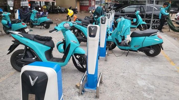 Nhà sản xuất khuyến cáo không nên sạc nhanh khi pin gần hết hoặc gần 100%.