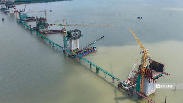 Đến nay, phần bệ của nhiều trụ cầu đạt khoảng 78%, thân trụ đạt 60%; khối lượng đúc dầm phần kết cấu trên đã vượt 25%.
