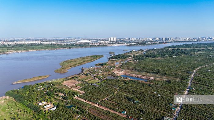 Trục cảnh quan ven sông Hồng được xác định là không gian chiến lược về cảnh quan, giao thông và phát triển đô thị. Dự án là bước đột phá nhằm chuyển đổi từ đô thị “quay lưng ra sông” sang “quay mặt vào sông”, tạo diện mạo đô thị hiện đại, văn minh.