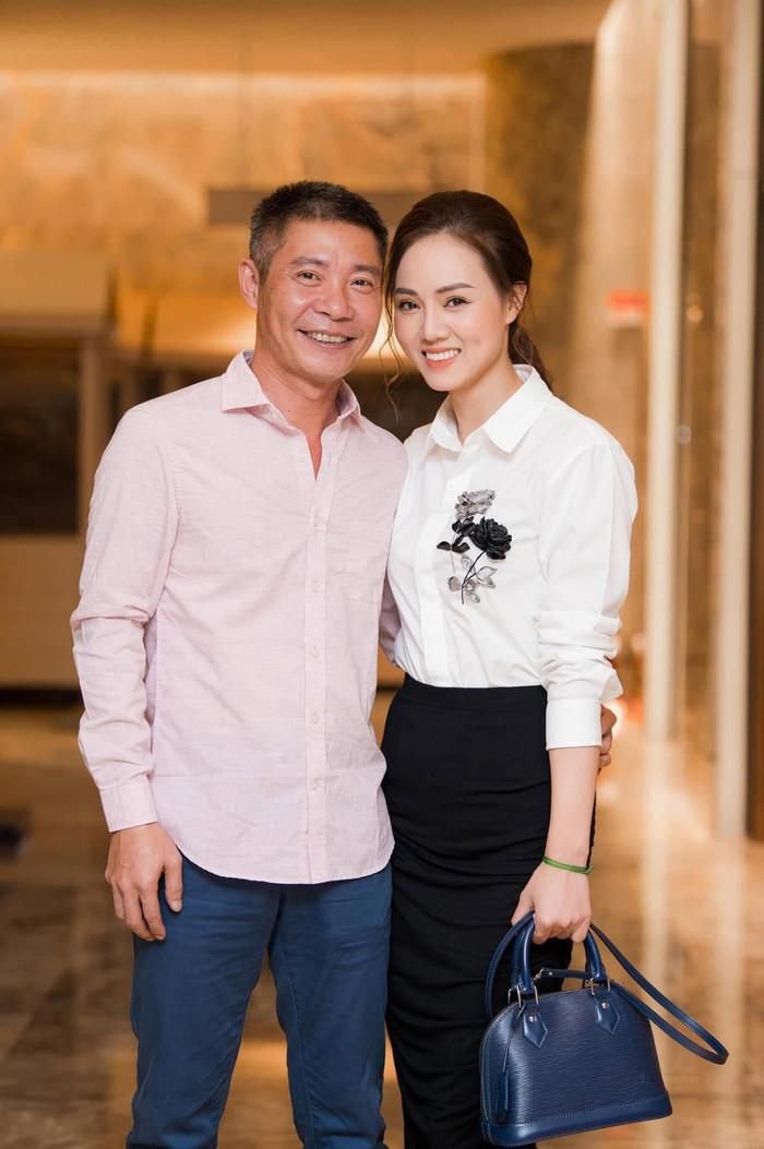 Điều khán giả mong chờ nhất lúc này là NSND Công Lý tiếp tục phục hồi sức khỏe để có thêm những lần trở lại sân khấu và màn ảnh.