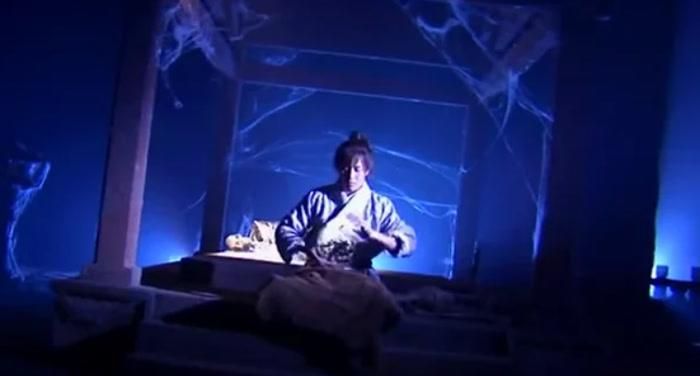 Nếu từng giữ vị trí cao trong Minh giáo và luyện Càn Khôn Đại Na Di, Dư Ngũ Bà có thể sở hữu thực lực rất đáng gờm.
