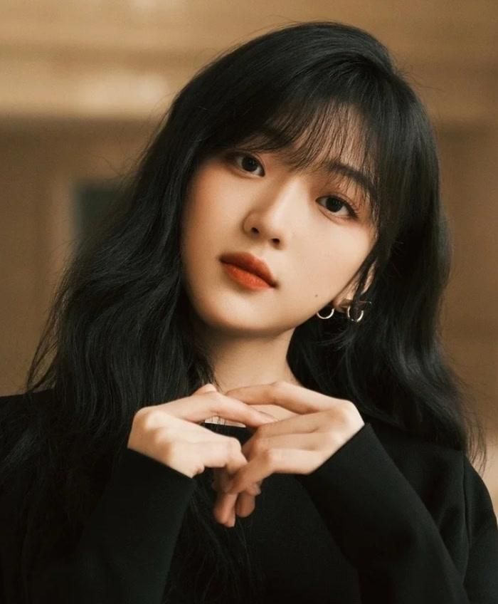 Lối diễn tự nhiên, mềm mại nhưng không yếu đuối giúp Tôn Thiên tạo được sự đồng cảm với khán giả.