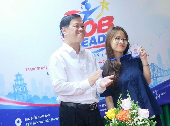 Ông Lại Hồng Đăng - Phó Giám đốc phụ trách Trung tâm Dịch vụ việc làm và Hỗ trợ thanh thiếu niên Hà Nội tại sự kiện