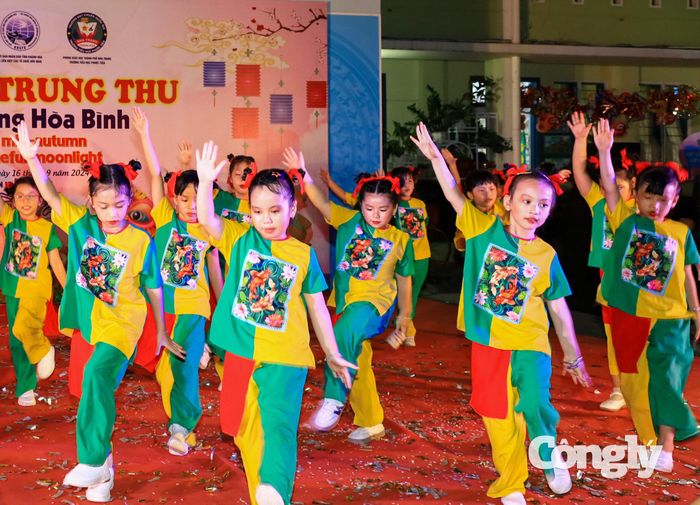Khánh Hòa tổ chức Trung thu an toàn, thiết thực.