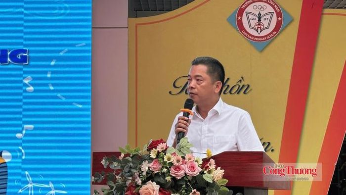 Ông Dương Văn Hòa, Phó Chủ tịch UBND phường Lĩnh Nam.