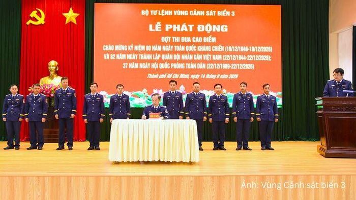 Các cơ quan, đơn vị Vùng Cảnh sát biển 3 ký kết giao ước thi đua.