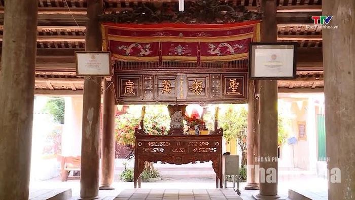 Đình Chí Cường là nơi thờ thành hoàng làng Châu Bảo Đại vương, Đô Lân Đại vương, Đông Hải Đại vương và Tiên công thần nữ Quỳnh Hoa công chúa có công cứu dân giúp nước.