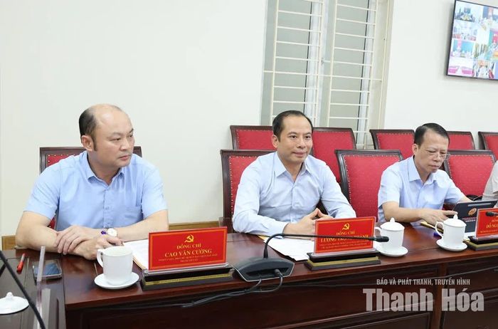 Các đại biểu dự hội nghị.