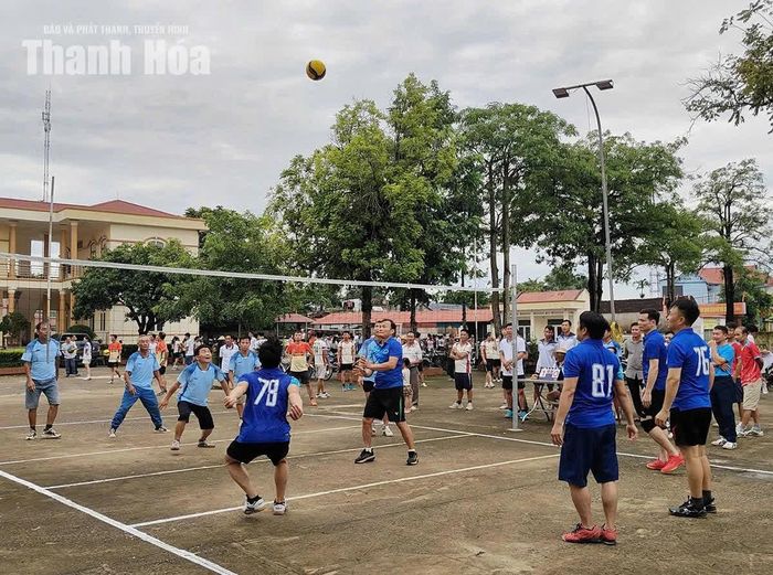 Xã Định Hòa thường xuyên tổ chức các giải thể thao nâng cao đời sống tinh thần cho người dân.