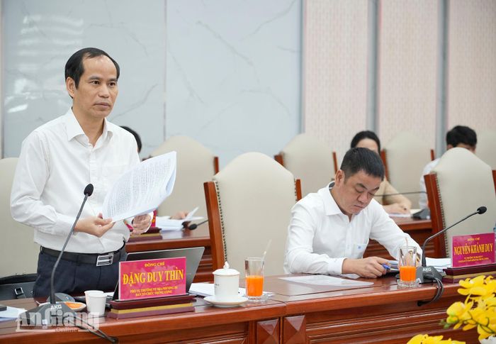 Phó Vụ trưởng Vụ Địa phương III, Ban Tổ chức Trung ương Đặng Duy Thìn thông qua dự thảo báo cáo kết quả kiểm tra, giám sát (đợt 3) đối với Ban Thường vụ Tỉnh ủy An Giang.