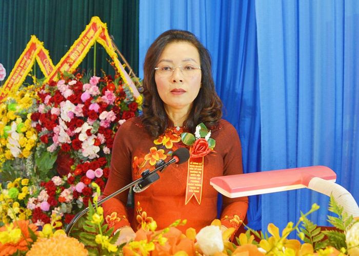  Đồng chí Nguyễn Thị Hương phát biểu tại buổi Lễ. 
