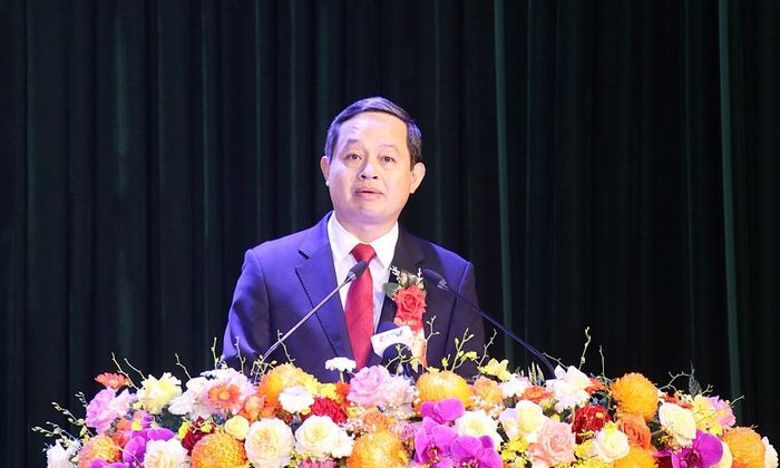  Đồng chí Phạm Hoàng Sơn phát biểu tại buổi lễ. 