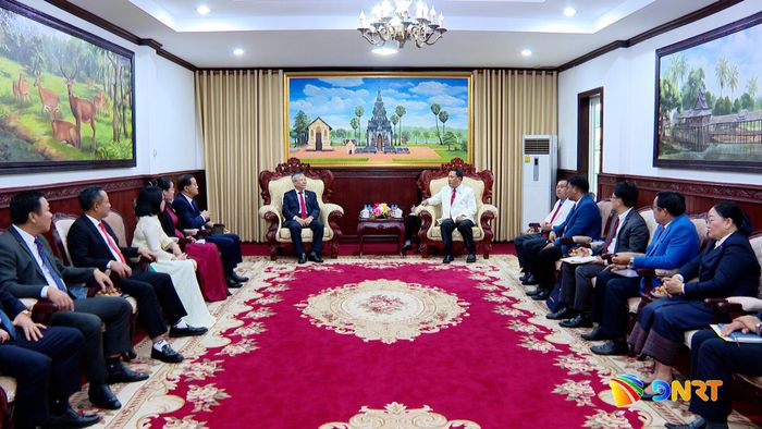 Quang cảnh buổi làm việc. Ảnh: VĂN HÙNG