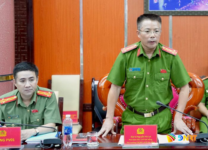Đại tá Nguyễn Hà Lai, Phó Giám đốc Công an thành phố phát biểu tại buổi làm việc. Ảnh: T.CÔNG