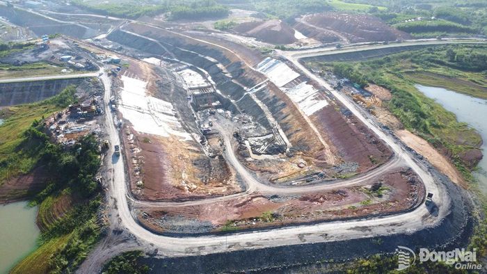 Thi công xây dựng Nhà máy thủy điện Trị An mở rộng, công trình trọng điểm quốc gia năng lượng trên địa bàn thành phố Đồng Nai.