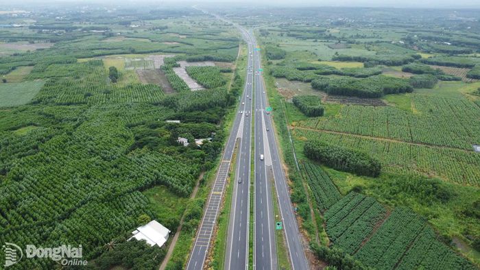 Một đoạn dự án tuyến cao tốc Thành phố Hồ Chí Minh - Long Thành - Dầu Giây đoạn qua thành phố Đồng Nai.