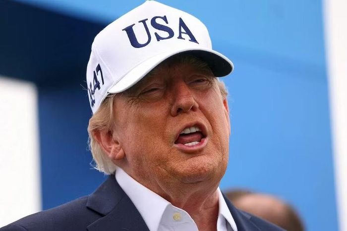 Tổng thống Mỹ Donald Trump tại Doonbeg, Ireland ngày 13-9. Ảnh: AP