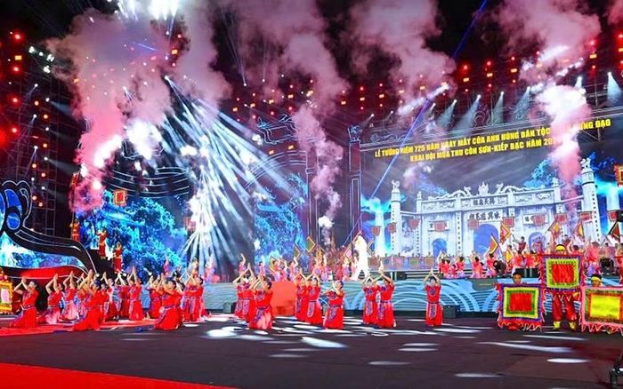 Đêm khai mạc Lễ hội Côn Sơn - Kiếp Bạc năm 2025.