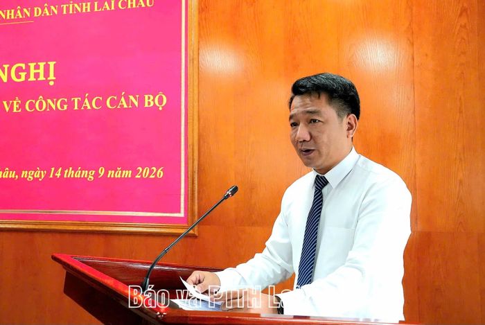 Đồng chí Lý Công Hậu – Phó Chủ tịch HĐND tỉnh phát biểu giao nhiệm vụ.