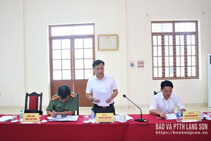 Lãnh đạo Trường Chính trị Hoàng Văn Thụ phát biểu tại buổi kiểm tra