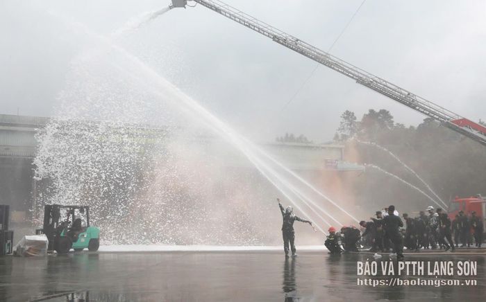 Các lực lượng tham gia chữa cháy trong giai đoạn 4 của phương án