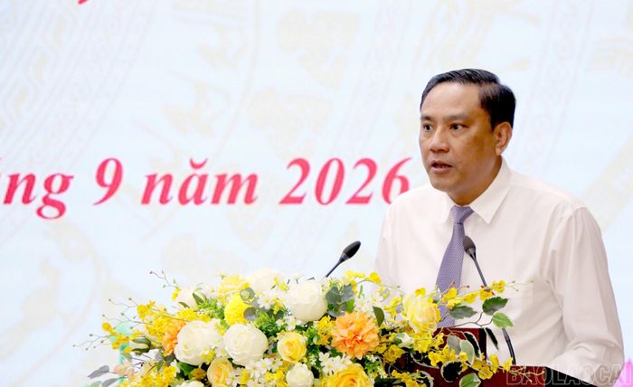 Đồng chí Hoàng Giang - Phó Bí thư Thường trực Tỉnh ủy, Chủ tịch HĐND tỉnh phát biểu bế mạc kỳ họp.