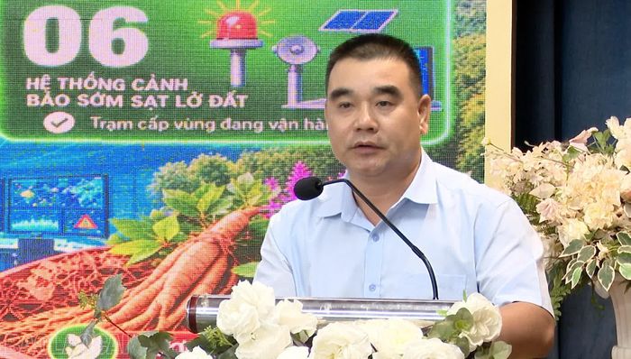 Các đại biểu phát biểu tham luận tại hội thảo.