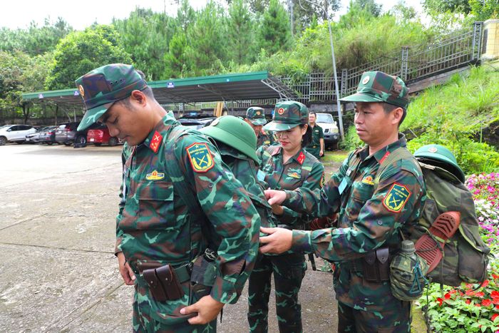 CBCS lực lượng vũ trang phường Bắc Gia Nghĩa chuẩn bị trang bị, quân tư trang, sẵn sàng thực hiện nhiệm vụ diễn tập