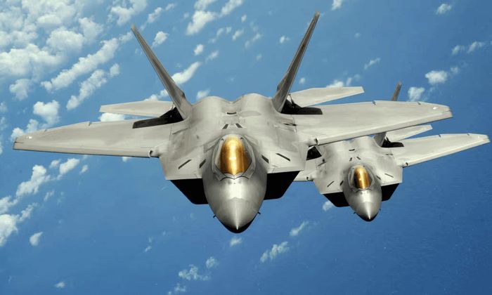 Máy bay chiến đấu tàng hình F-22 Raptor của không quân Mỹ. Ảnh: Reuters