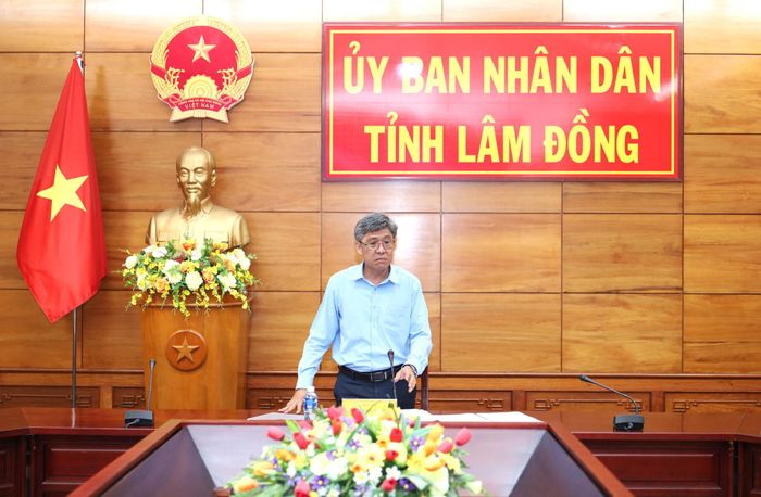 Tỉnh ủy viên, Phó Chủ tịch UBND tỉnh Lâm Đồng Nguyễn Minh phát biểu chỉ đạo tại buổi làm việc
