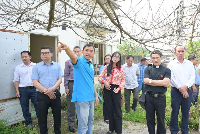 Đoàn ĐBQH khảo sát tại Nhà máy nước Sơn Lâm, xã Phan Sơn