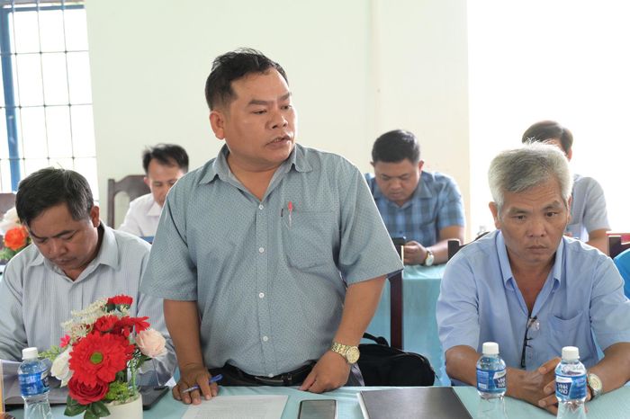 Ông Mang Nhu, Trưởng Phòng Kinh tế xã Phan Sơn phát biểu ý kiến tại buổi giám sát