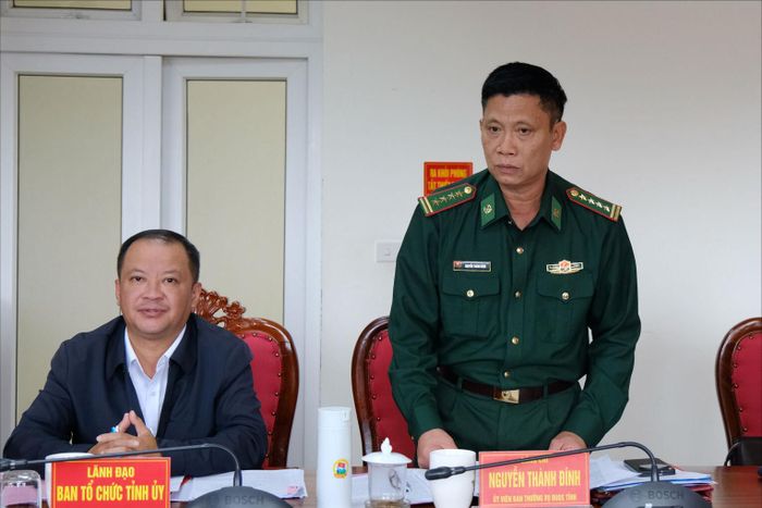 Đại tá Nguyễn Thành Đính, Chỉ huy trưởng Ban Chỉ huy Bộ đội Biên phòng tỉnh (đứng) phát biểu
