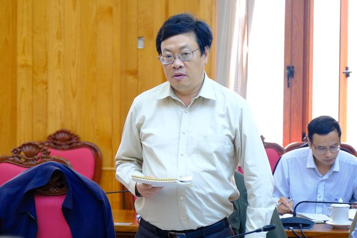 Ông Nguyễn Thanh Chương, Phó Giám đốc Sở Xây dựng phát biểu tại buổi làm việc
