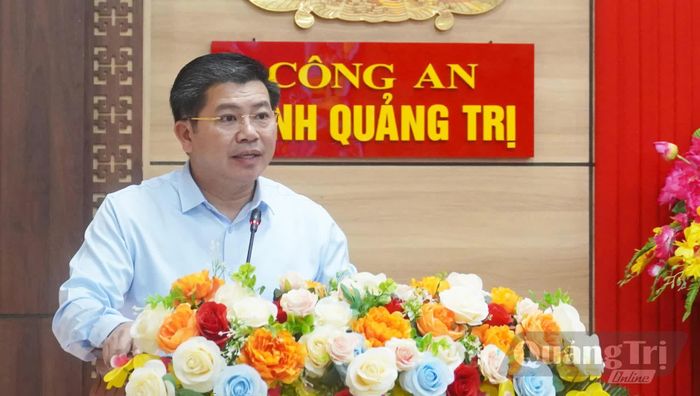 Đồng chí Trần Vũ Khiêm, Phó Bí thư Thường trực Tỉnh ủy, Trưởng đoàn đại biểu Quốc hội tỉnh, Phó trưởng Ban Chỉ đạo 57 tỉnh phát biểu chỉ đạo tại hội nghị - Ảnh: N.M