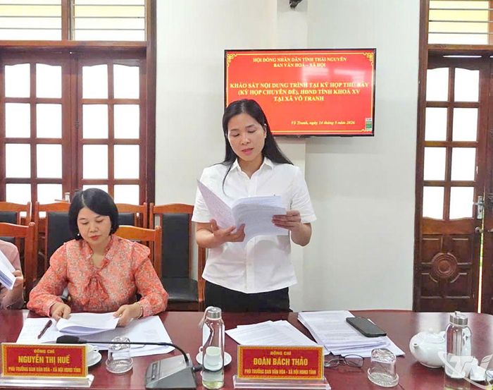 Thành viên Đoàn khảo sát trao đổi tại buổi làm việc.