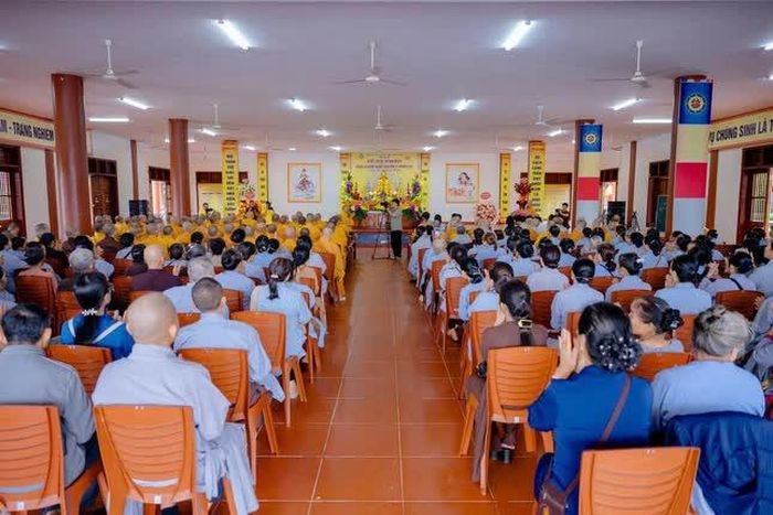 Quang cảnh hội nghị