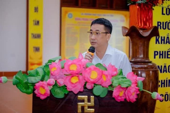 Đại diện chính quyền tỉnh Hà Tĩnh phát biểu chúc mừng